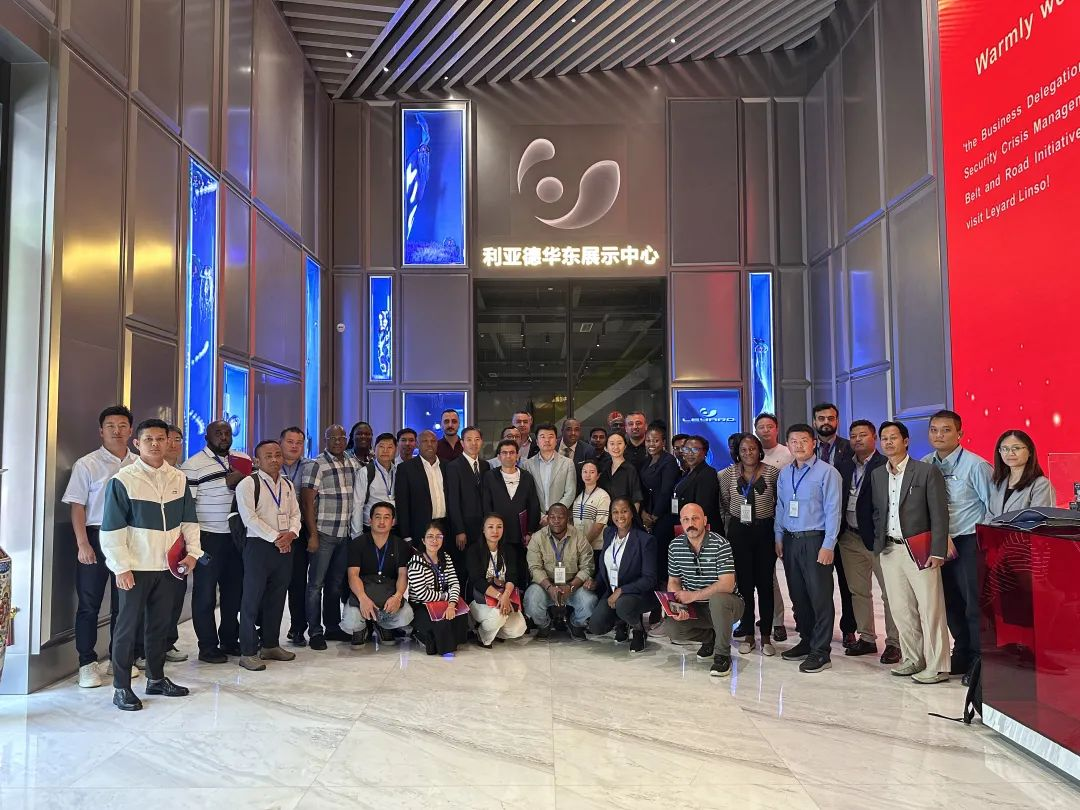 “一带一路”八国航空安保与危机管理商务考察团到访EVO视讯官方网站·蓝硕，共探国际合作新机遇
